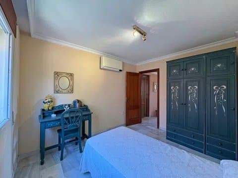 Villa in Manantiales with Mature Gardens thumbnail 27