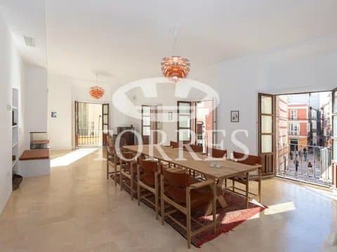 Historic Townhouse in Centro with Plaza Views thumbnail 6