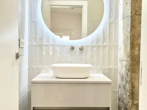 Penthouse on Calle Granados with wraparound terrace thumbnail 17