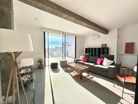 Penthouse on Calle Granados with wraparound terrace gallery 3