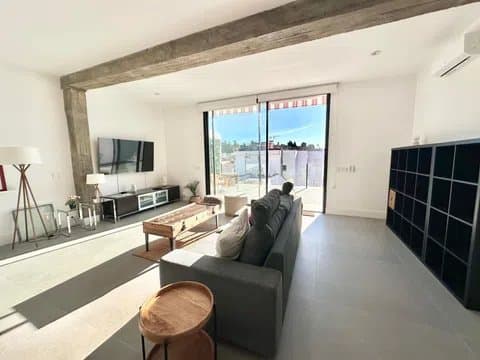 Penthouse on Calle Granados with wraparound terrace thumbnail 25