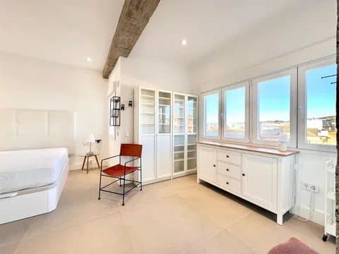 Penthouse on Calle Granados with wraparound terrace thumbnail 10