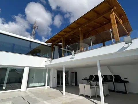 New Build Villa in Montealto with Private Garden gallery 3