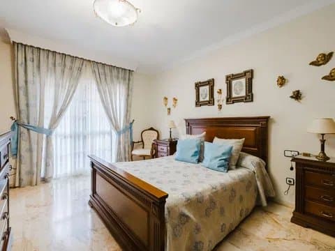 Chalet in Arroyo de la Miel with Three Levels thumbnail 14