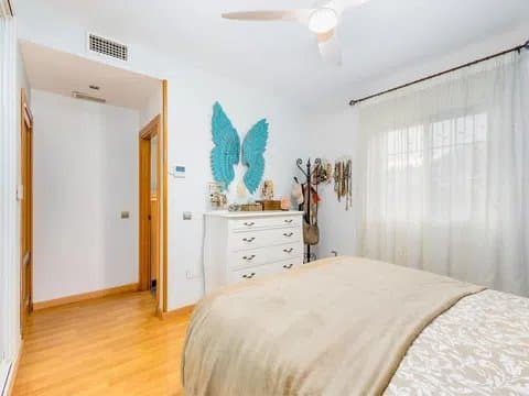 Chalet in Nueva Torrequebrada with Golf Views thumbnail 23