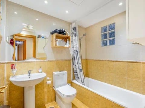 Chalet in Nueva Torrequebrada with Golf Views thumbnail 28