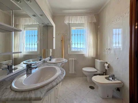 Villa in Capellanía with Semi-Basement Guest Space thumbnail 19