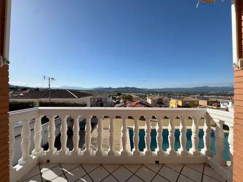 Villa in Capellanía with Semi-Basement Guest Space thumbnail 24