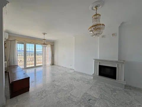 Villa in Capellanía with Semi-Basement Guest Space thumbnail 8