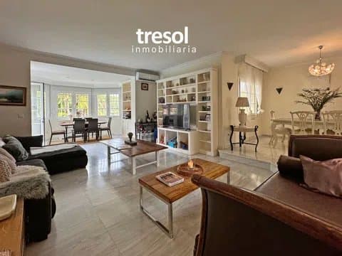 Villa in Manantiales with Guest Apartment alternate view